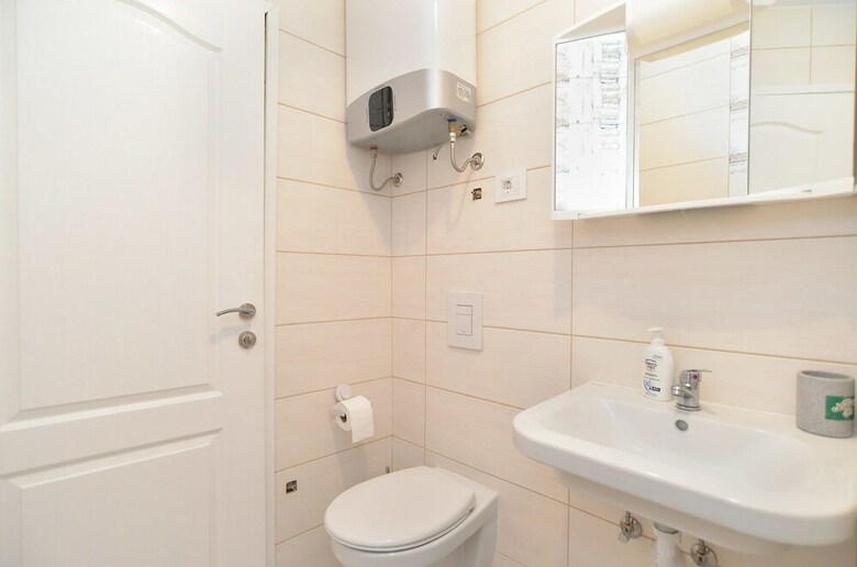 Apartment 1739