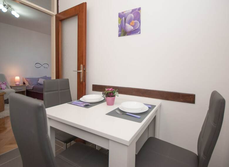 Studio Apartment Tina