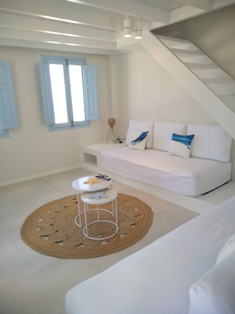 Hotel Sol Mate Suites