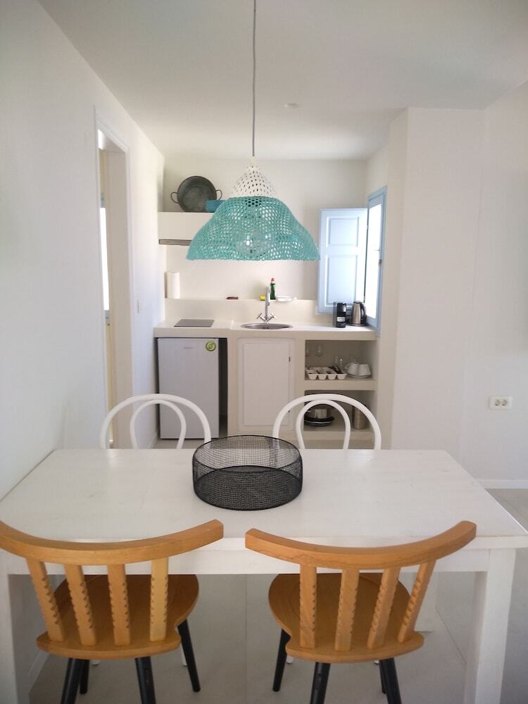 Hotel Sol Mate Suites