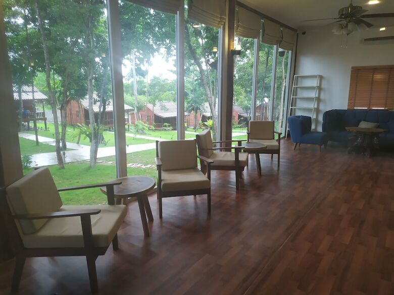 Hotel Ariya Resort