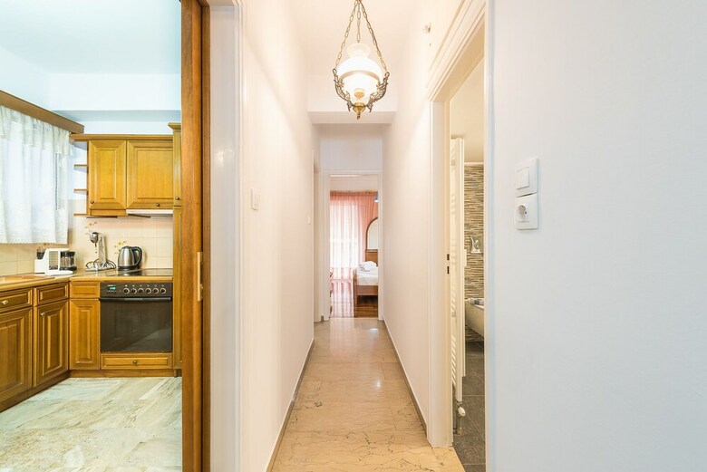 Vintage Acropolis Apartment