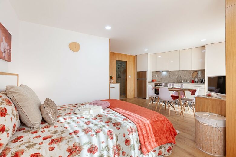 Avenida Apartement