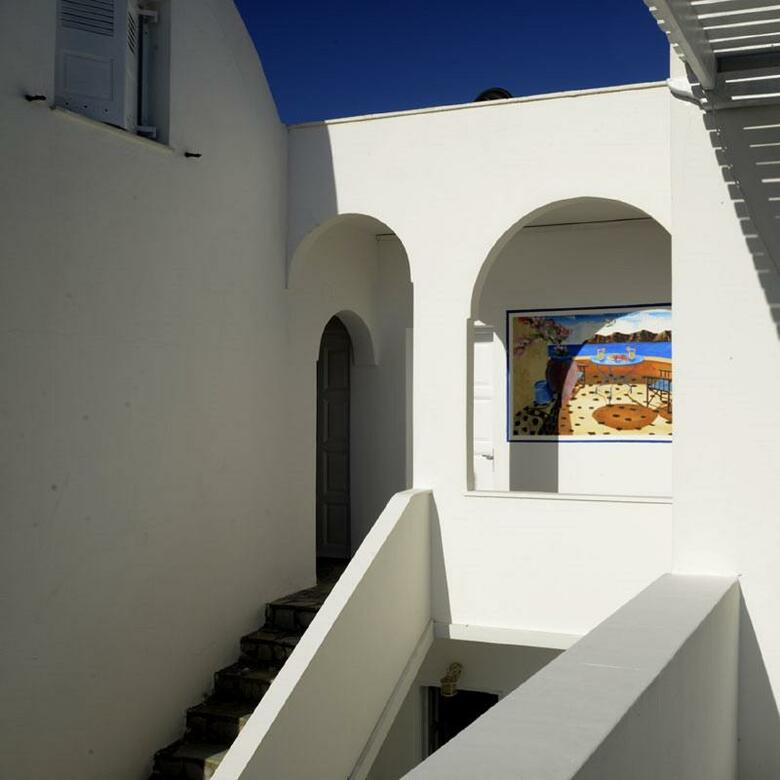 La Va Land Hotel