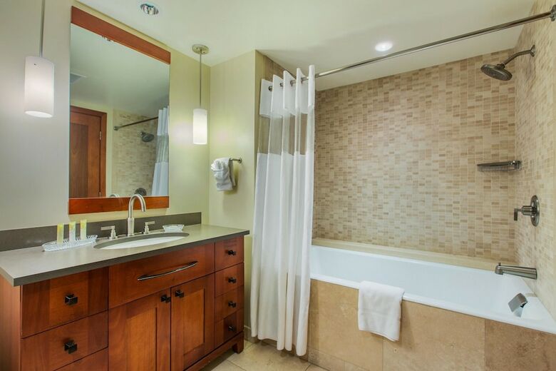 Beach Villas At Ko Olina By Love Hawaii Villas