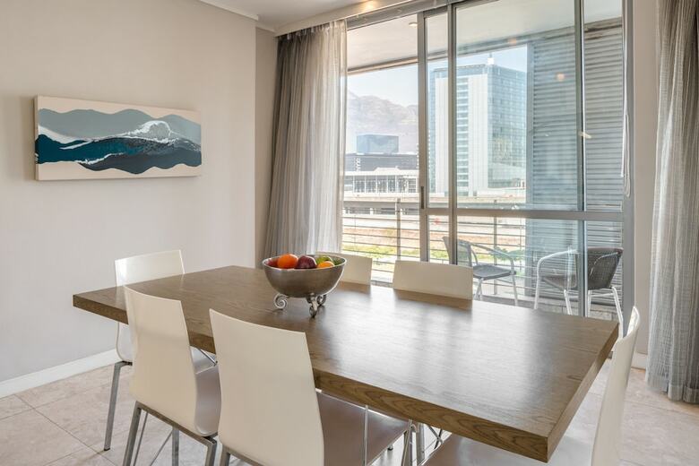Aparthotel V&a Waterfront Collection - Whosting