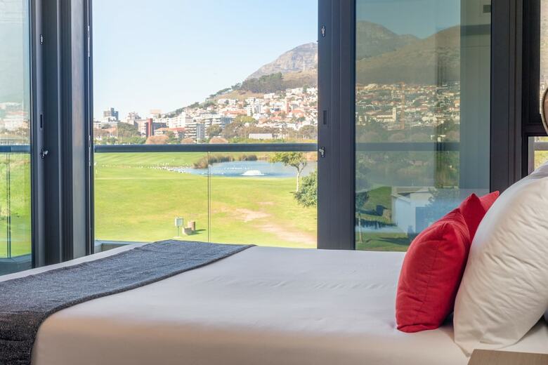Aparthotel V&a Waterfront Collection - Whosting