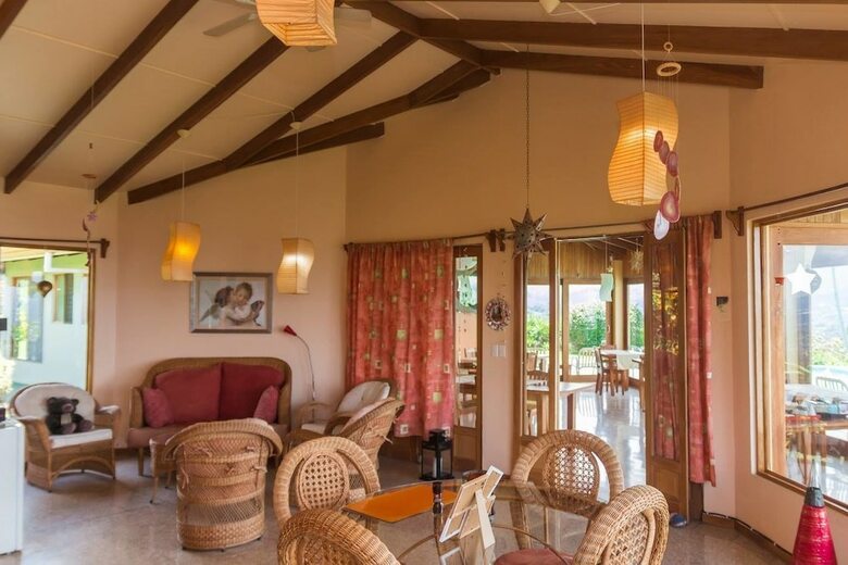 Vista Atenas Bed And Breakfast
