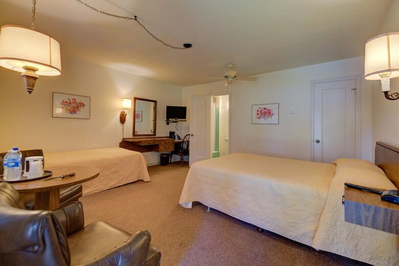El Campo Casa Resort Motel