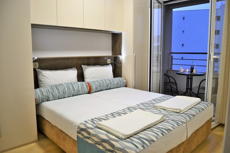 Yeshill Apartments