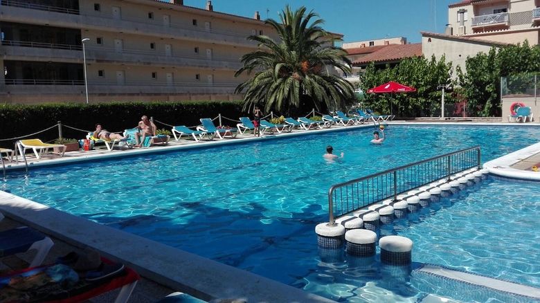 Payet Apartments 6-8 Personas
