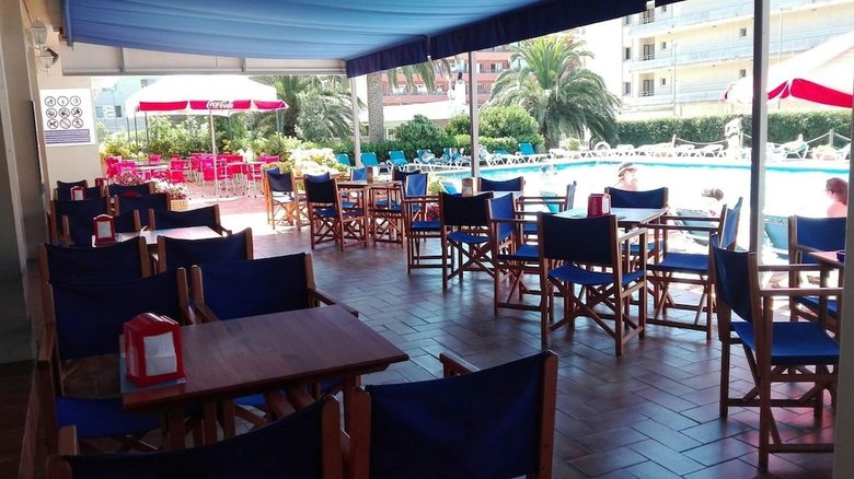 Payet Apartments 6-8 Personas