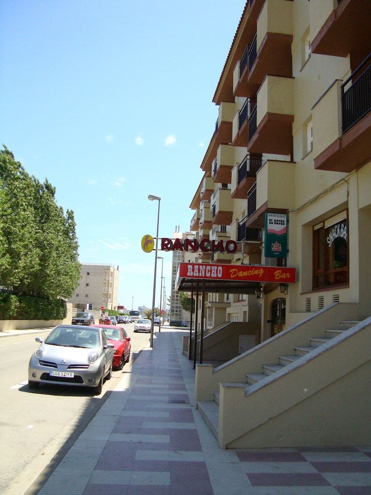 Payet Apartments 6-8 Personas
