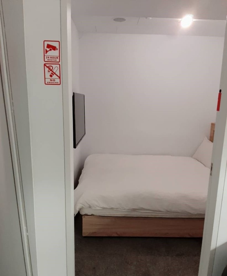 Hostal Light Inn - Hostel