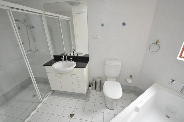 Bal 12 Foy Furnished Apartment