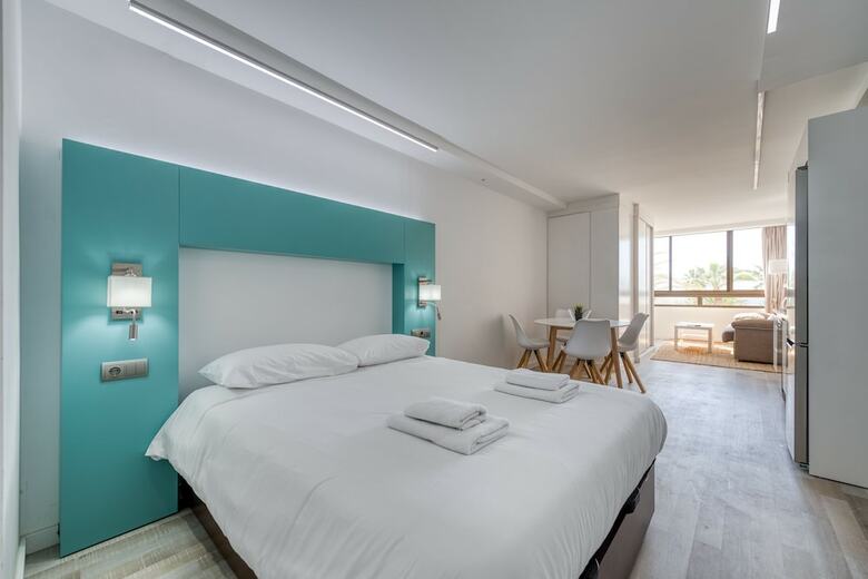 Apartamentos Aguila Beach