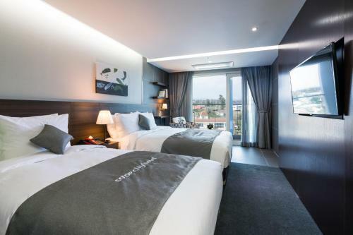 Co-op City Hotel Harborview