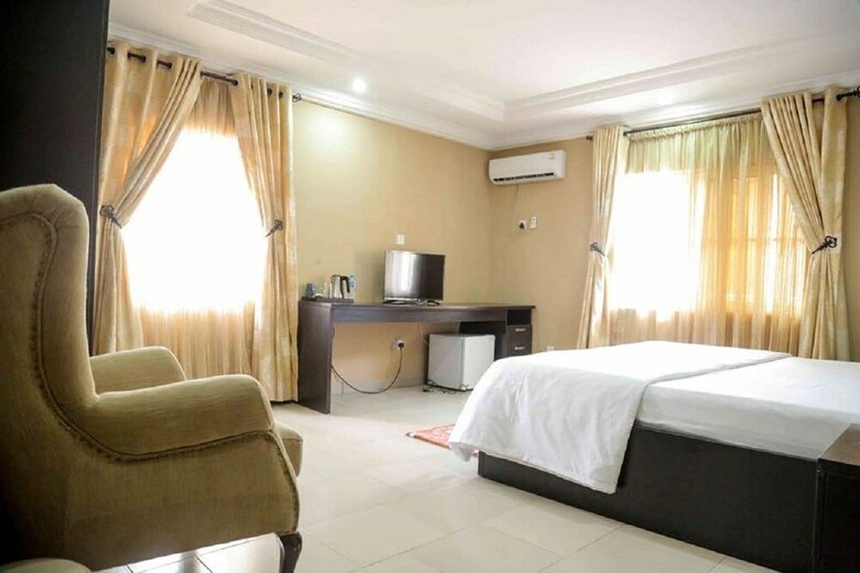 Hotel The Capital Apartments