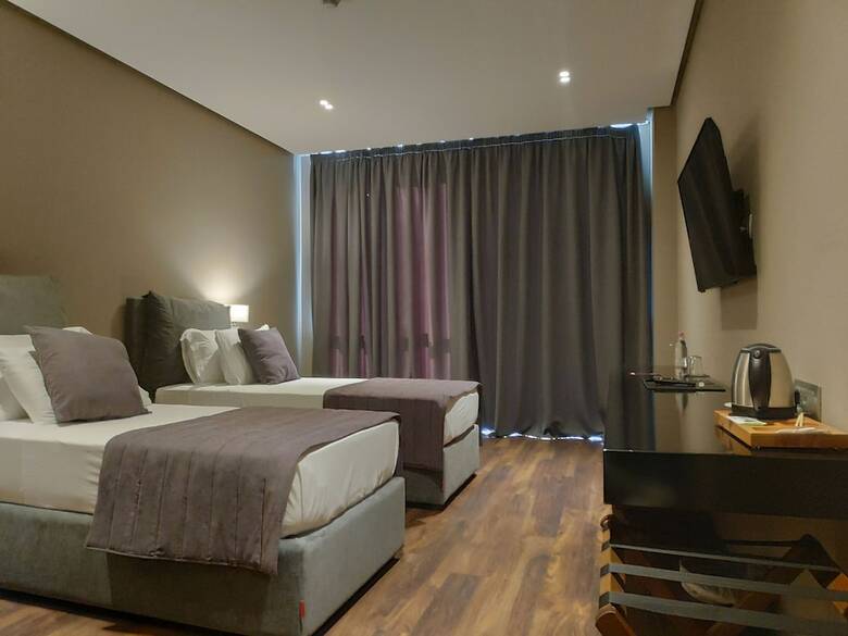Supreme Hotel & Spa