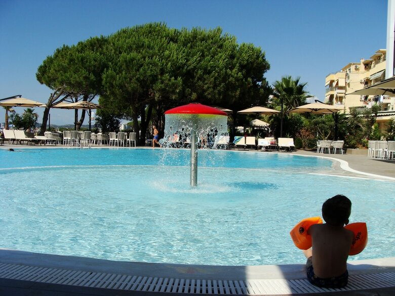 Supreme Hotel & Spa