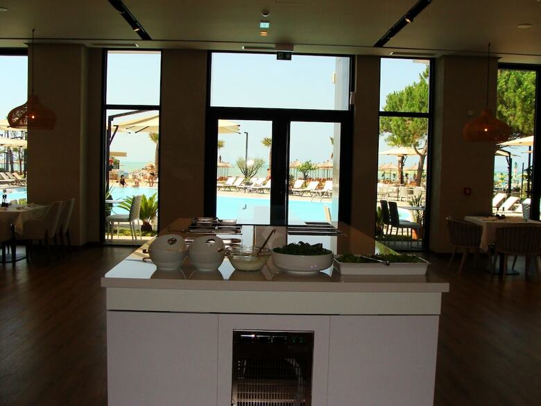 Supreme Hotel & Spa