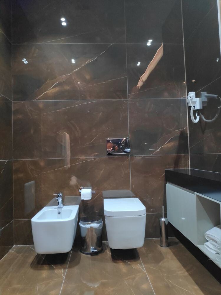 Supreme Hotel & Spa