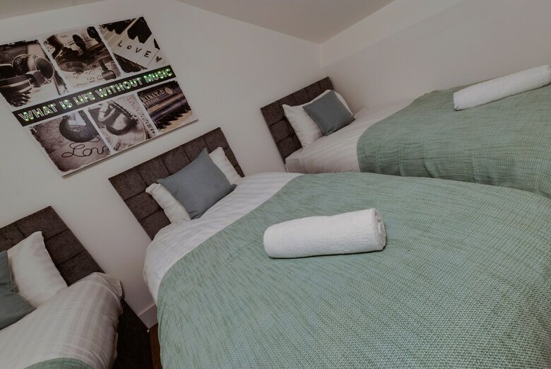 Matthew Street Apart Hotel