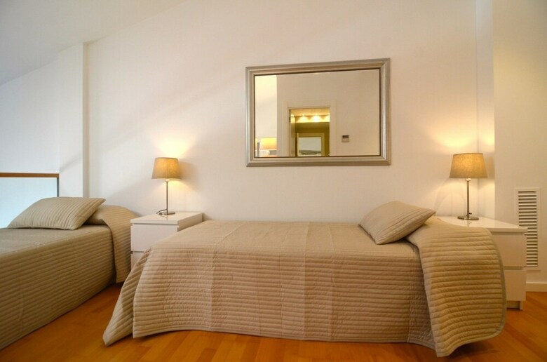 Apartamentos Duplex Esglesia 7 3-4