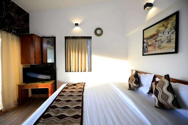 Hotel Cherry Blossom Homestay