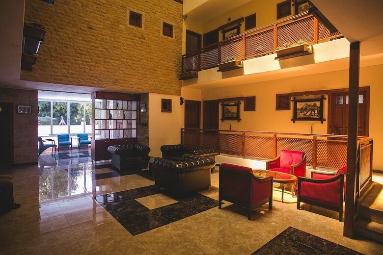 Dinara Garden Hotel