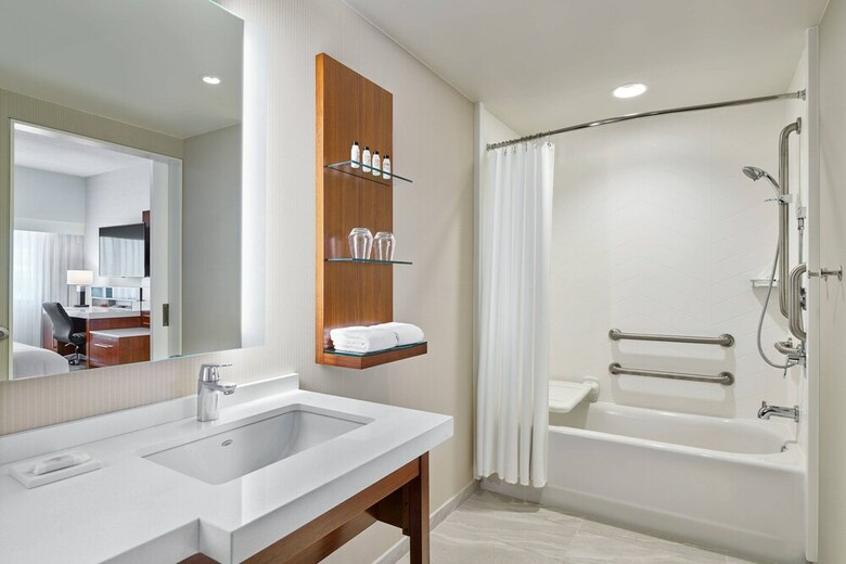 Delta Hotels By Marriott Ashland Downtown