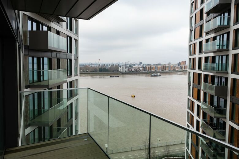 Lt Riverview Apartment East Greenwich