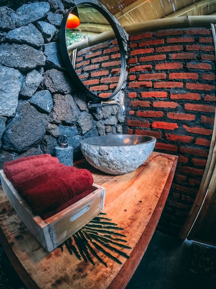 Hostal Ekommunity Farmstay & Yoga