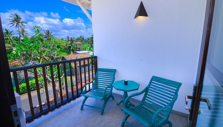 At Ease Beach Hotel