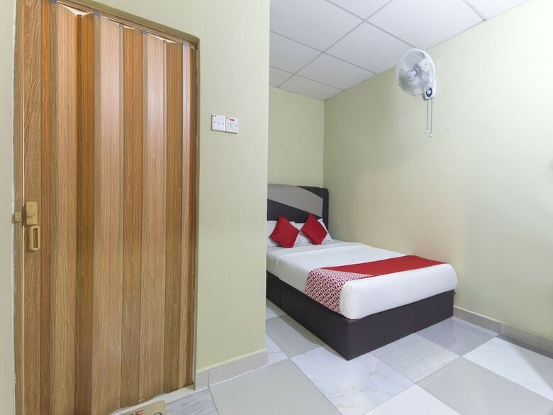 Hotel Oyo 873 Bamboo Inn