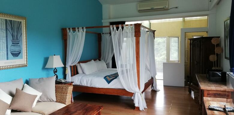 Bed & Breakfast Juhu Farmstay