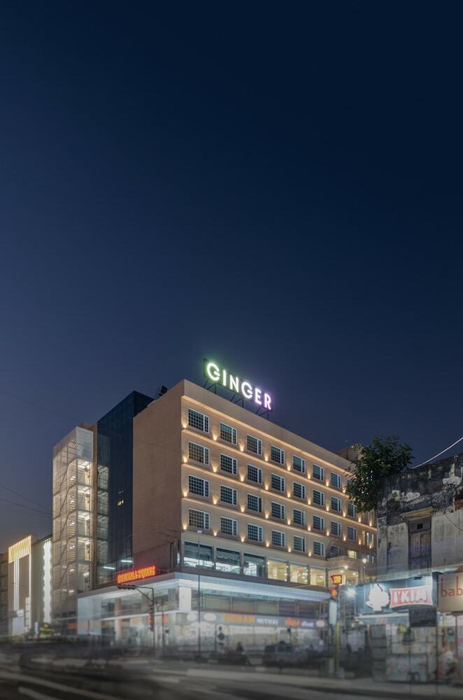 Hotel Ginger Surat City Centre