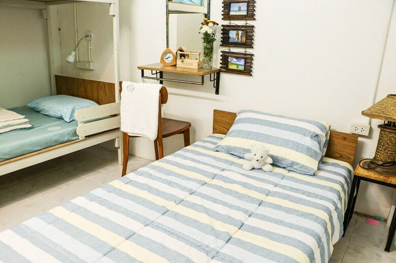 Hostal One Of Us House - Hostel