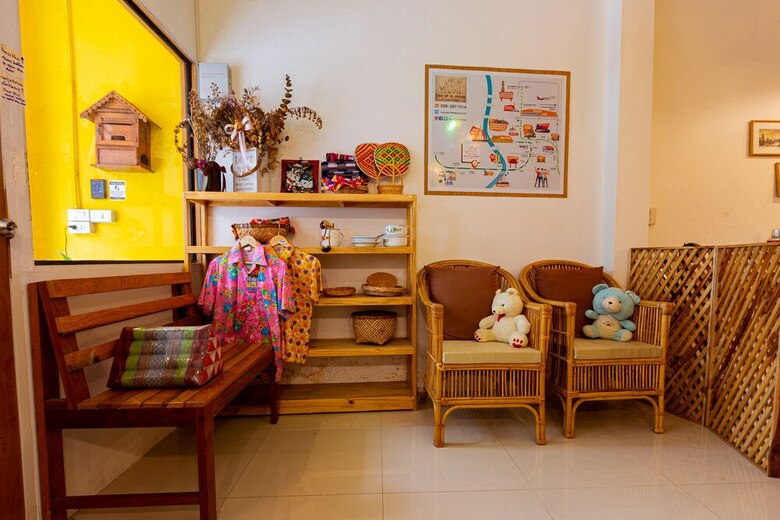 Hostal One Of Us House - Hostel