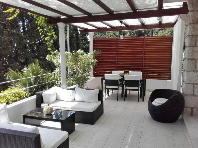 Villa King