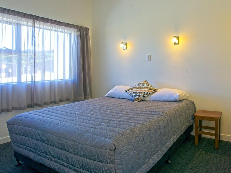 Hokitikas Kiwi Holiday Park And Motels
