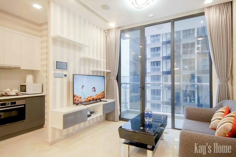 Vinhomes Golden River Luxury Apartment