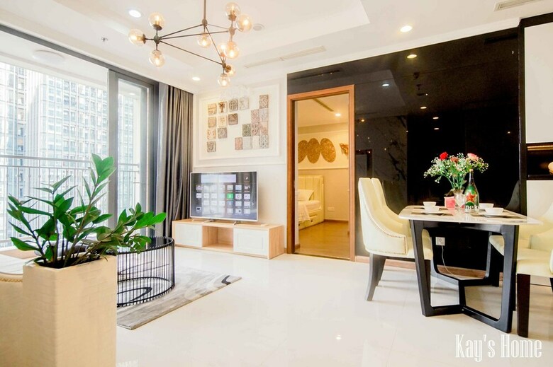 Vinhomes Golden River Luxury Apartment