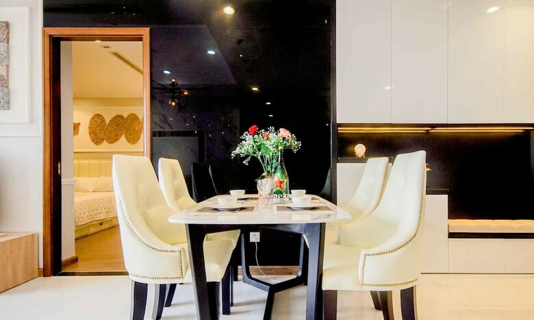 Vinhomes Golden River Luxury Apartment
