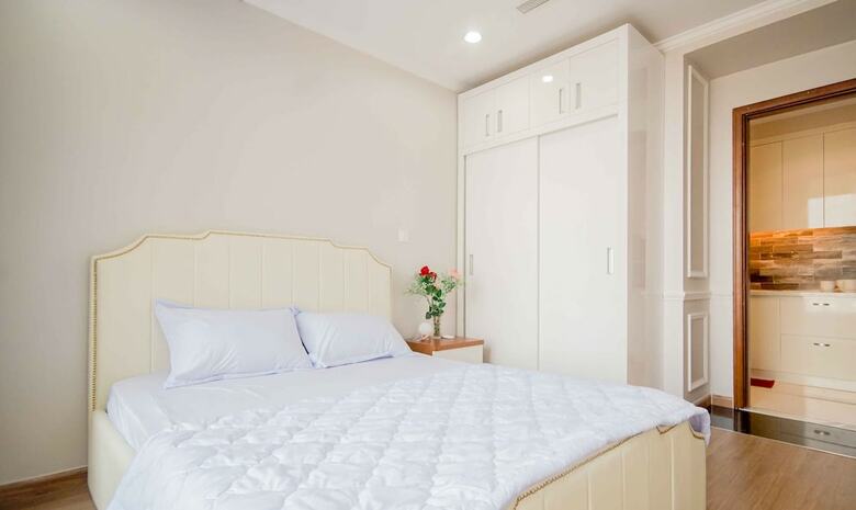 Vinhomes Golden River Luxury Apartment