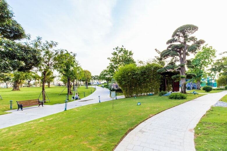 Vinhomes Golden River Luxury Apartment