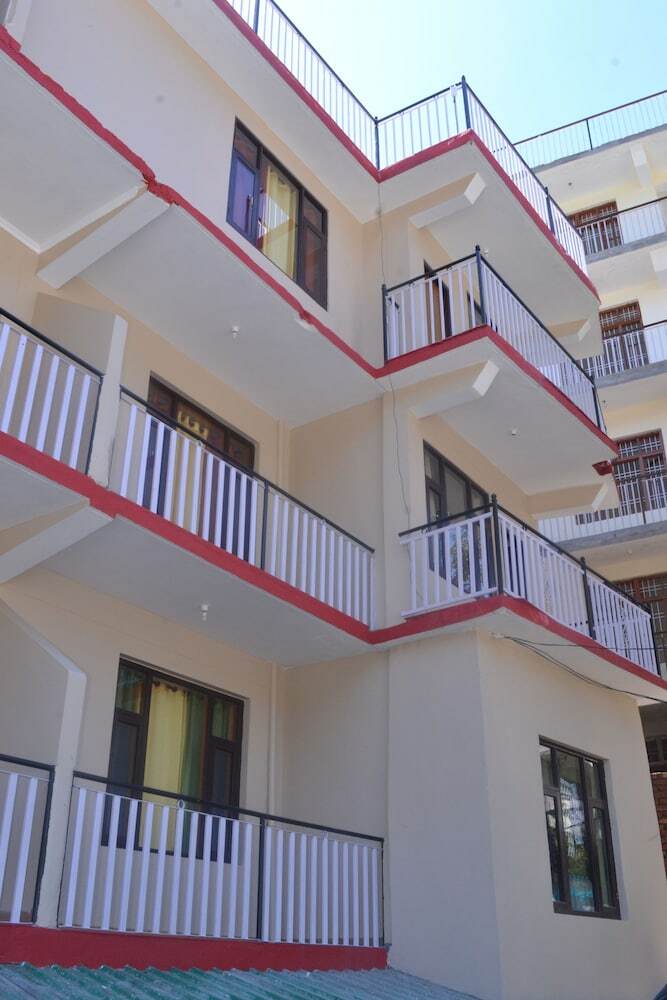 Hotel Hill Town