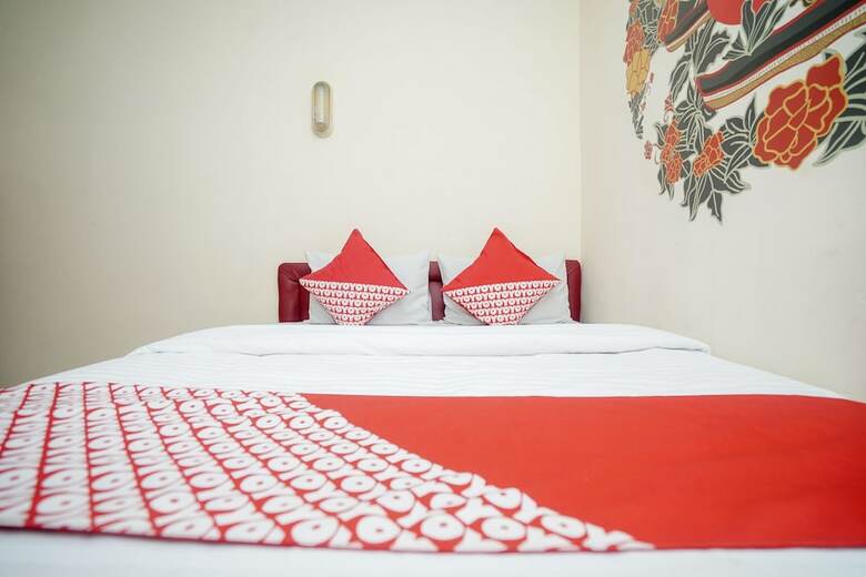 Hostal Oyo 448 Hotel Central