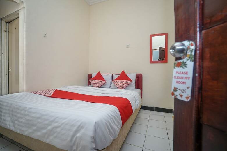 Hostal Oyo 448 Hotel Central