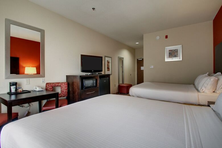 Hotel Holiday Inn Express And Suites Winona North